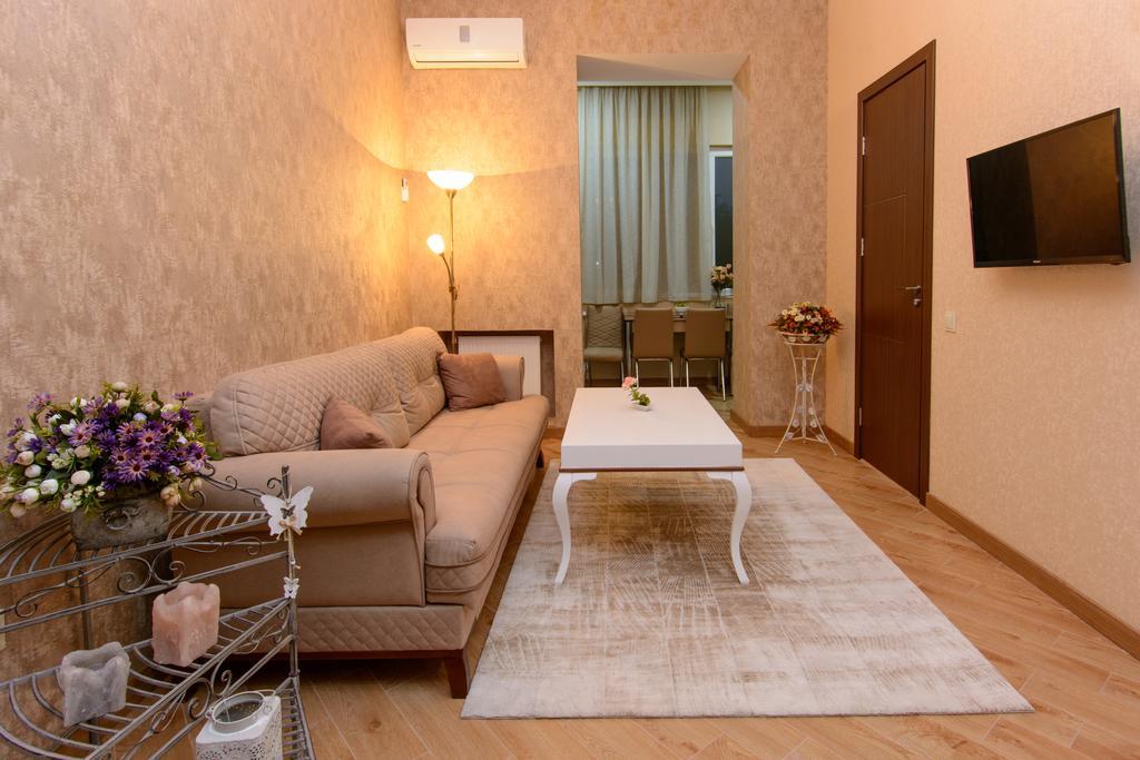 Dat Exx Apartments On Marjanishvili Тбілісі Екстер'єр фото