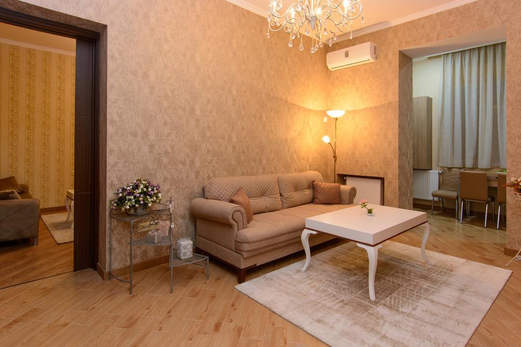 Dat Exx Apartments On Marjanishvili Тбілісі Екстер'єр фото
